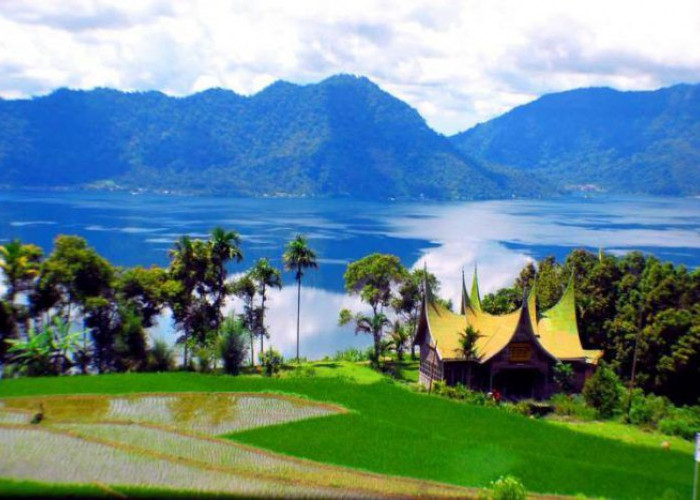 Destinasi Wisata Danau Maninjau Sumatera Barat, Simak Daya Tarik dan Fasilitasnya 