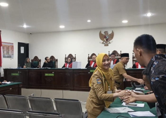Dua Pejabat Pemprov Bengkulu Akui Setor Ratusan Juta untuk Dana Kampanye Rohidin di Persidangan KPK