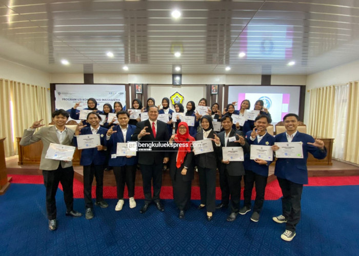 20 Mahasiswa Lulus Uji Kompetensi Bidang Public Speaking dan Presentation Skills IPSA Bengkulu 