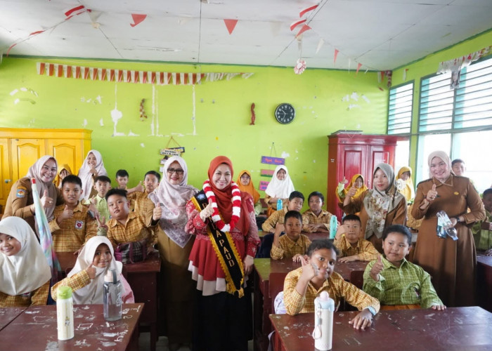 Bunda PAUD Kota Bengkulu Tinjau MPLS, Tekankan Pentingnya Transisi PAUD ke SD yang Menyenangkan