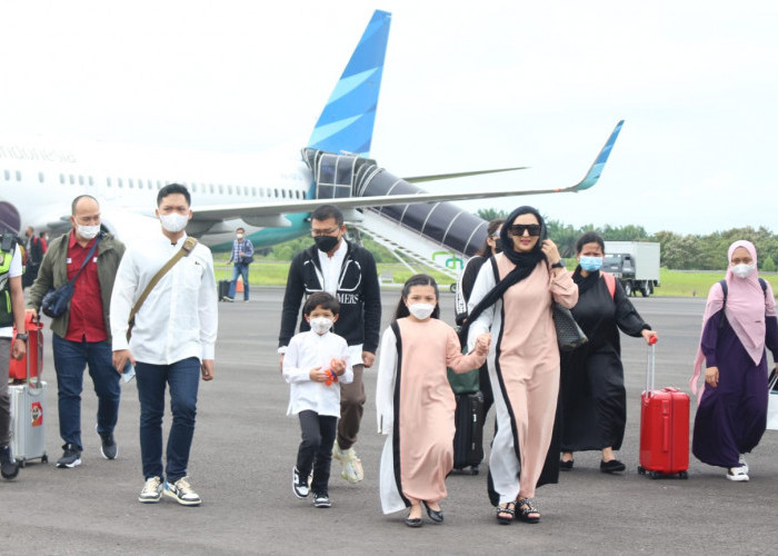Gubernur Bengkulu Rohidin Merespon Mahalnya Tiket Pesawat  