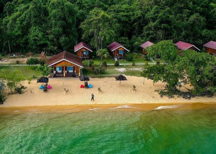 Danau Poso, Danau Unik Bernuansa Pantai yang ada di Indonesia 