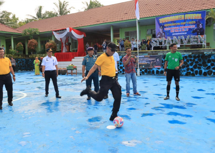 Bina Generasi Muda Lewat Olahraga, Kapolsek Kampung Melayu Gelar Kapolresta Cup di SMAN 11 Kota Bengkulu