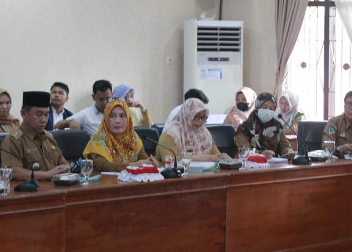 Bapemperda DPRD Kota Bengkulu Gelar Rapat Pembahasan Raperda dengan Timlegda Pemkot 