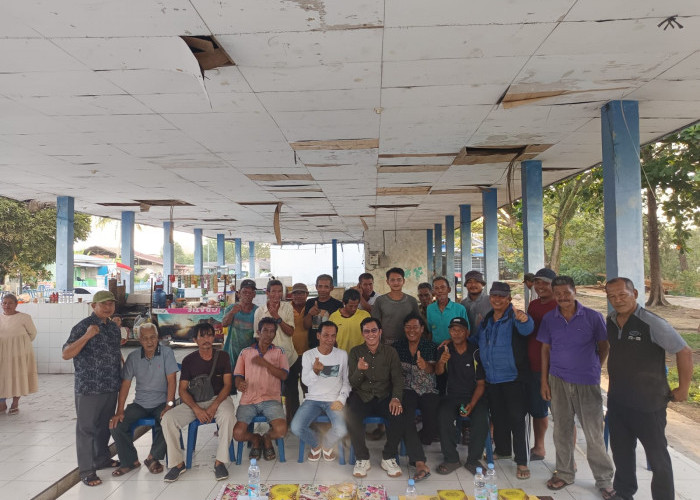 DPRD Bengkulu Gelar Audiensi Relokasi Pedagang Ikan Kering: Cari Solusi Terbaik untuk Penataan Pantai Panjang