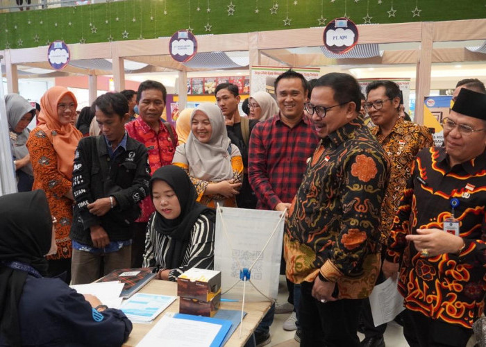 Ratusan Pencari Kerja Padati Job Fair Pemkot Bengkulu