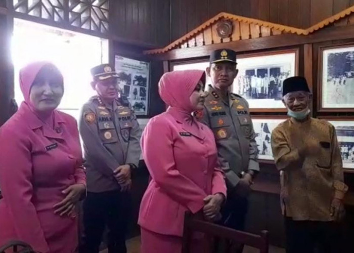 Berkunjung ke Rumah Fatmawati dan Soekarno, Kapolda Bengkulu Ungkapkan Ini 
