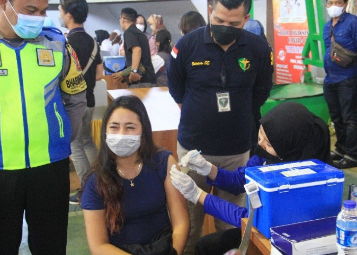 Vaksin Jadi Syarat Terima Bansos di Provinsi Bengkulu