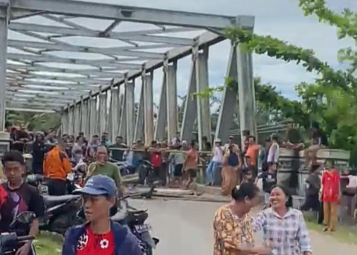 Gara-gara Pelaku Pungli Diamankan Polisi, Warga Desa Serangai Bengkulu Utara Portal Jalan