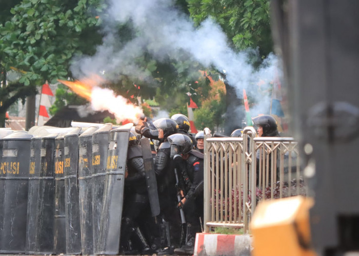 FOTO:  Demonstrasi Indonesia Cemas Mahasiswa Bengkulu Ricuh