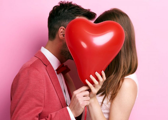 Tips Gaya Ciuman Manis dan Romantis yang Bisa Dilakukan Bersama Pasangan