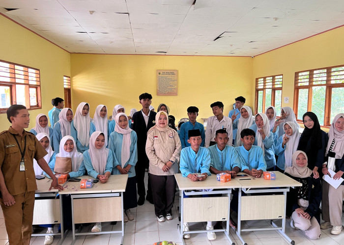 Sosialisasi UU ITE dan Literasi Digital di SMAN 6 Bengkulu Tengah: Wujudkan Generasi Cerdas Bermedia