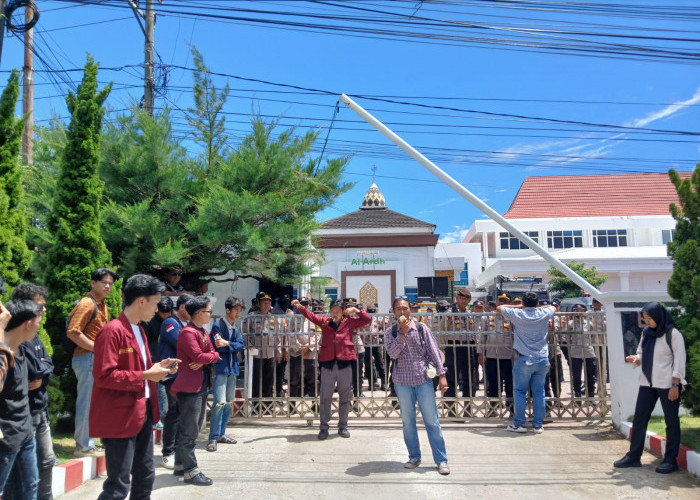 Tuntut Penyelesaian Konflik Agraria, Aliansi Mahasiswa Geruduk Kanwil BPN Bengkulu