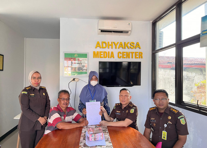 Tersangka Kasus Samisake Kembalikan Kerugian Negara Rp117 Juta ke Kejari Bengkulu, Proses Hukum Tetap Berlanju