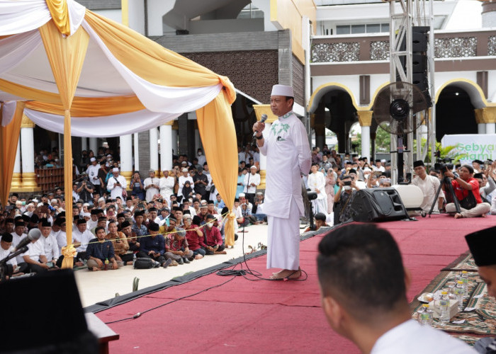 Ribuan Jemaah Padati Tabligh Akbar di Bengkulu, Ustadz Das'ad Latief Sampaikan Pesan Khusus