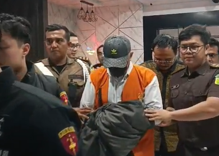 Diduga Terlibat Kasus PT RSM, Mantan Bupati Bengkulu Utara Imron Rosyadi Resmi Ditahan Kejati