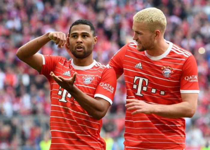 Bayern Muenchen Kembali Puncaki Klasemen
