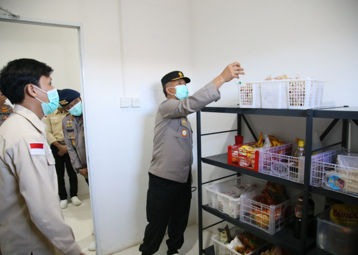 Kapolda Bengkulu Turun ke Dapur, Pastikan 3.486 Porsi Makanan Bergizi Aman untuk Anak dan Balita