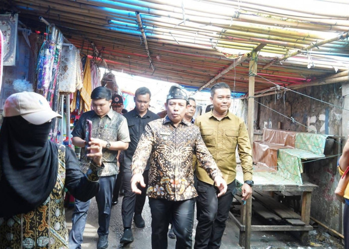 Wali Kota Dedy Wahyudi Pimpin Langsung Penertiban Pasar, Akses Damkar dan Jalur Belakang Mega Mall Ditertibkan