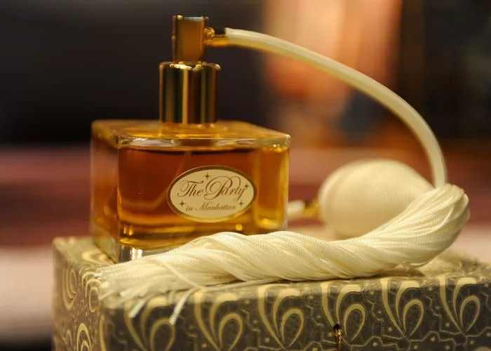 Mirip yang Dipakai Artis, Inilah Parfum Lokal yang Wanginya Mahal dengan Harga Bersahabat!