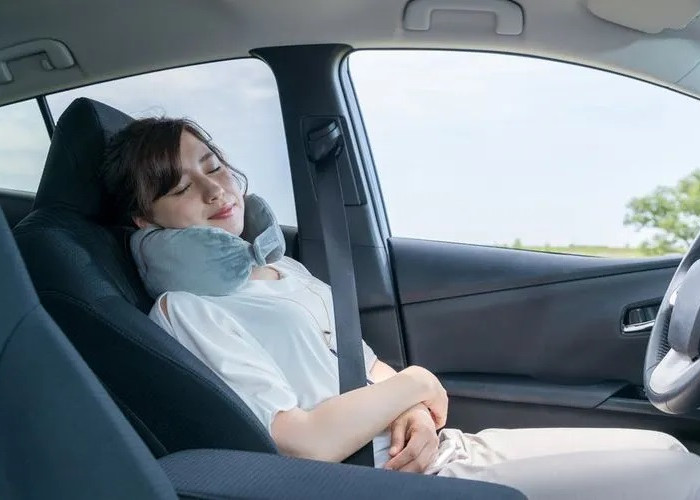 Hati-hati! Inilah Bahaya Tidur di Dalam Mobil dengan AC Menyala