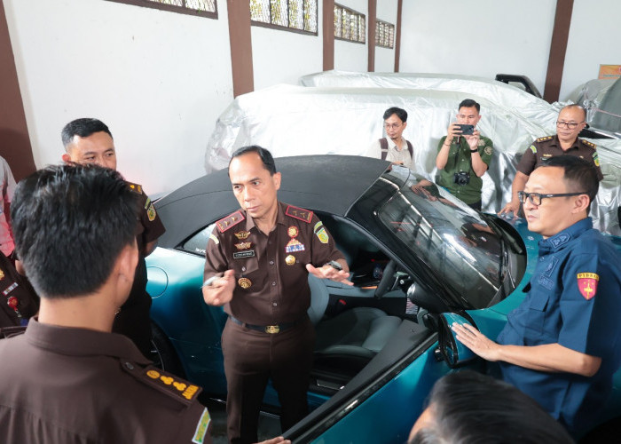 Kasus Korupsi Tambang Rugikan Negara Rp500 Miliar, Kejati Bengkulu Pastikan Mobil Mewah Sitaan Terawat
