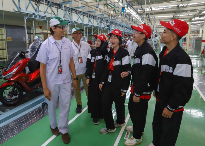 Gen Z Beraksi, Kreativitas Muda Mengguncang AHM Best Student 2025