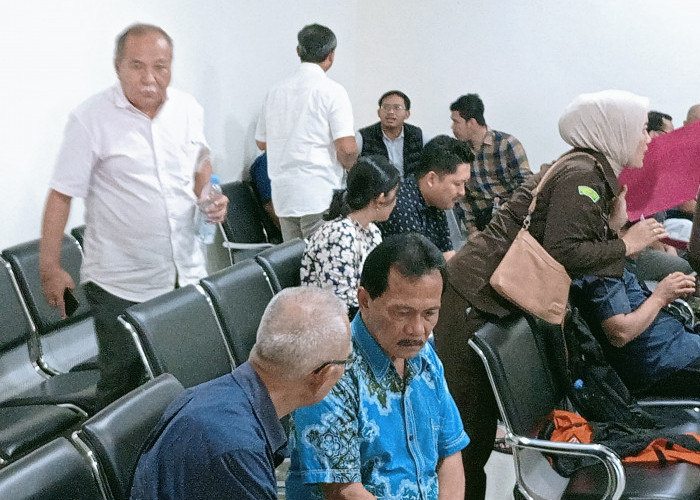 Sidang Tipikor Jembatan Taba Terunjam, Mantan Bupati Bengkulu Tengah Diperiksa sebagai Saksi