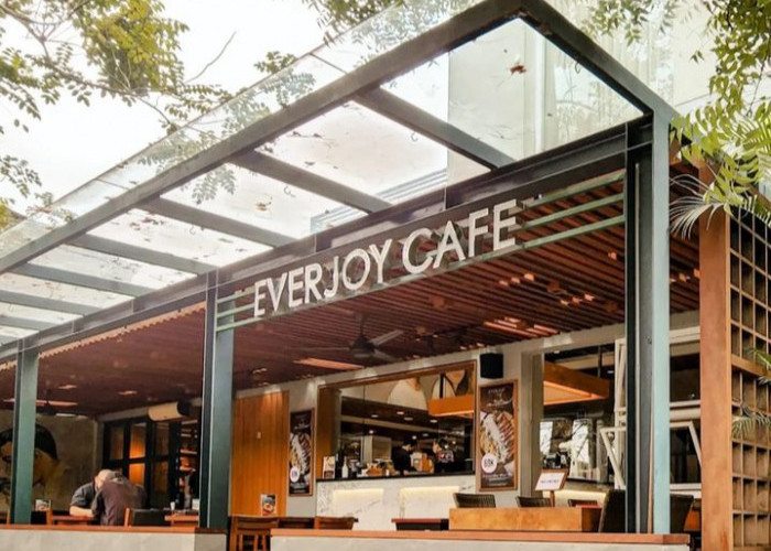 Everjoy Coffee dan Cafe, Cafe Berkonsep Boutique dengan Vibes Nongkrong Seperti di Rumah Sendiri