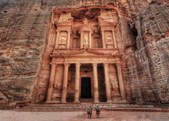 Termasuk Salah Satu Tujuh Keajaiban Dunia, Kenapa Petra begitu Spesial?