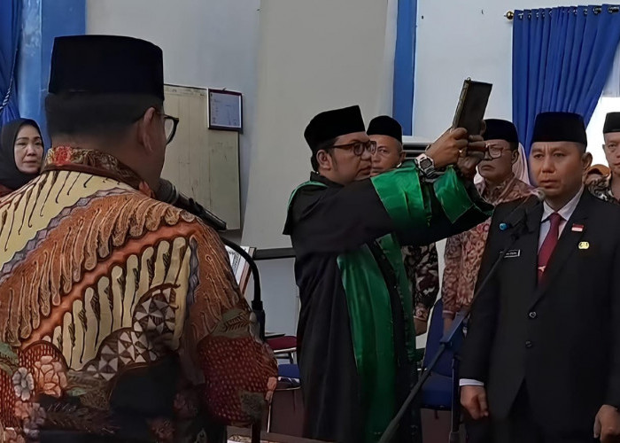 Pj Walikota Lantik Sofyan Tosoni Sebagai Kepala Kesbangpol Kota Bengkulu