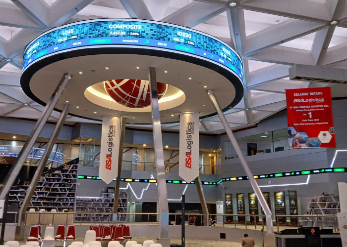IHSG Dibuka Menguat Tipis, Bertengger di Level 6.130