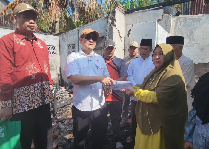 Pemprov Bengkulu dan BAZNAS Salurkan Bantuan untuk Korban Kebakaran di Kebun Kenanga