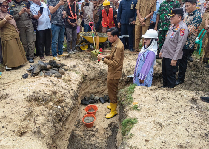 Pembangunan Kampung Nelayan Merpas Dimulai, Senator Destita dan Bupati Kaur Tandai Lewat Peletakan Batu 
