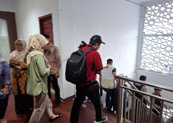 Giliran Kantor Disnakertrans Provinsi Bengkulu Digeledah KPK