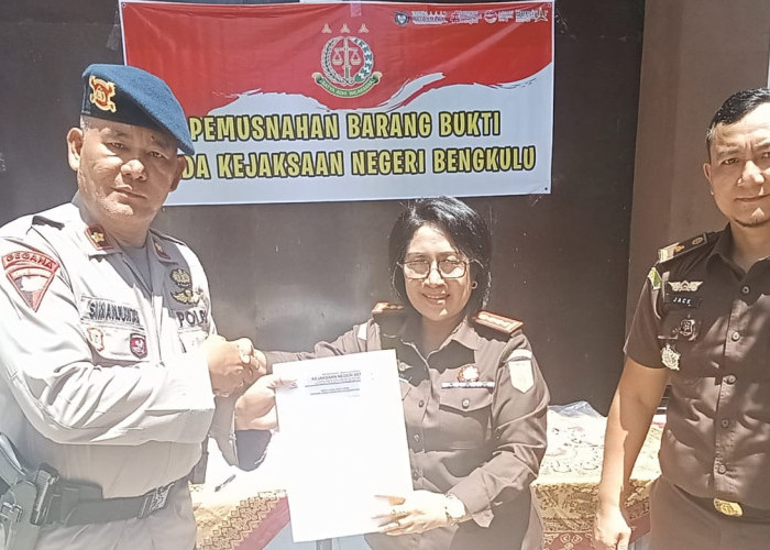 Kejari Bengkulu Musnahkan 237 Amunisi Peluru Berbagai Ukuran