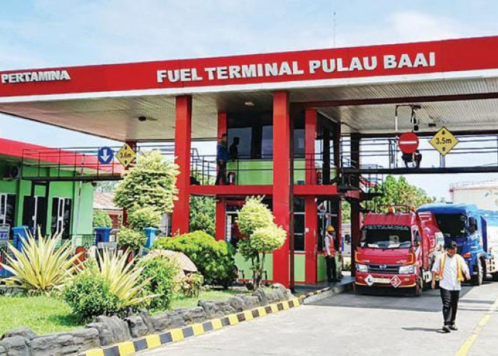  Pasokan Pertalite Tersendat Akibat Cuaca, Pertamina Pastikan Stok Aman