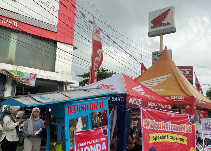 AHASS NSS Bengkulu Bagi-bagi Bakso Gratis di Hari Pelanggan Nasional