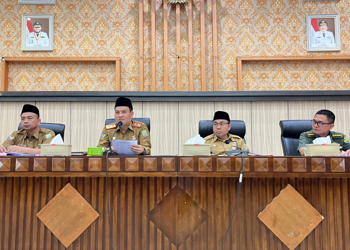 Pemprov Bengkulu Matangkan Persiapan HUT ke-80, Satpol PP Dimnta Aktif Pantau OPD yang Belum Pasang Bendera Me