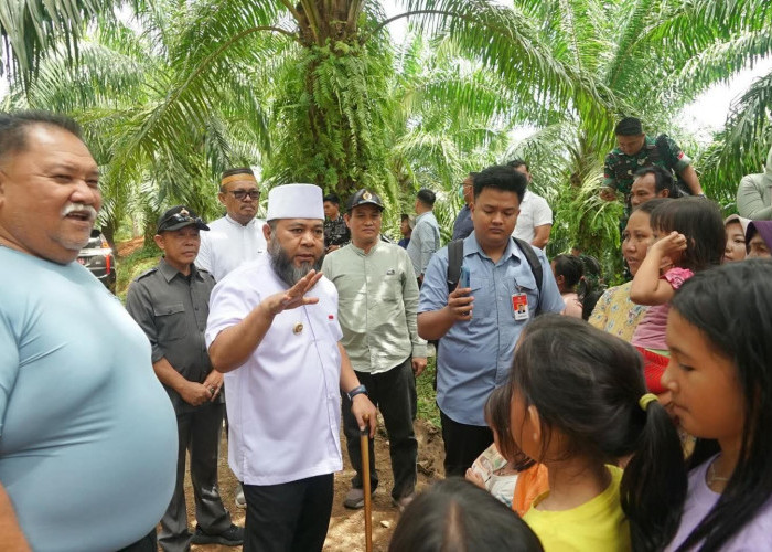 Safari ke Bengkulu Selatan, Helmi Hasan Hadirkan Harapan dan Kebahagiaan Warga