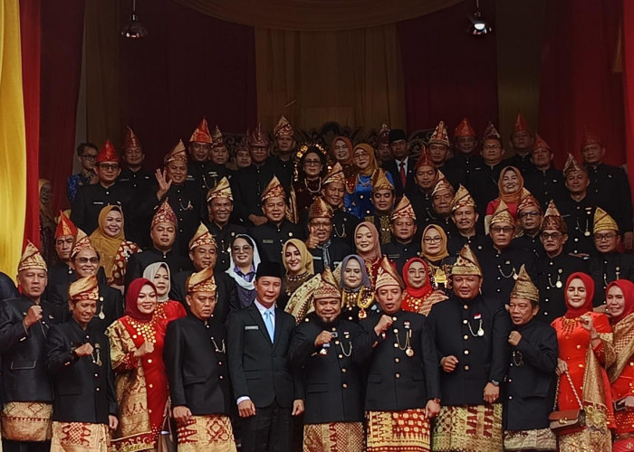 Hadiri HUT Kota Bengkulu ke 306, Gubernur Helmi Bahas Pengelolaan Aset Daerah dan Program Bantu Rakyat