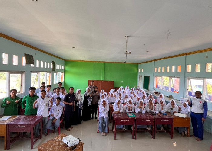 Pelopor Keselamatan Dalam Berkendara, Astra Motor Bengkulu Edukasi Safety Riding di SMA Muhammadiyah 1 