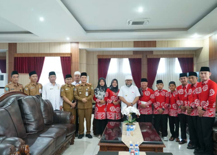 Gubernur Helmi Beri Bantuan Rp 30 Juta ke Kafilah STQN Bengkulu