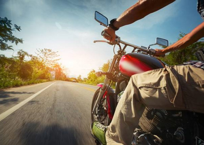 Risiko Jatuh dari Motor dan Ini Langkah Pencegahannya