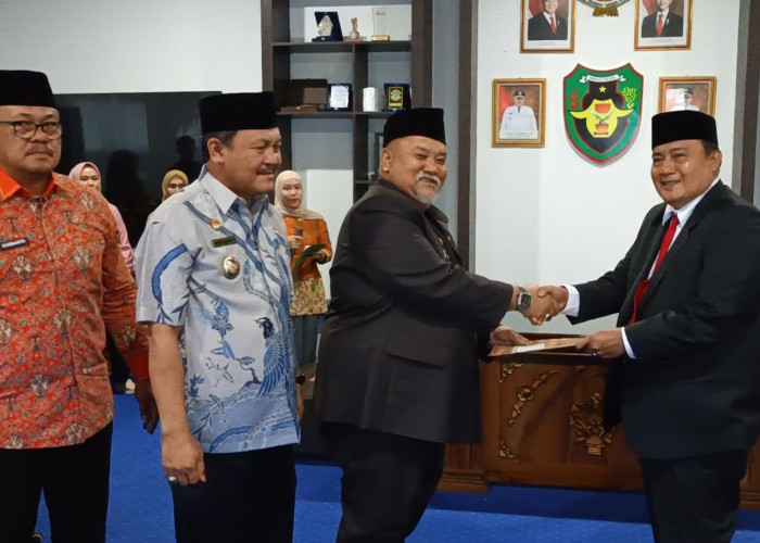 Kastilon Nahkodai Dukcapil, Bupati Tekankan Pelayanan Tanpa Keluhan