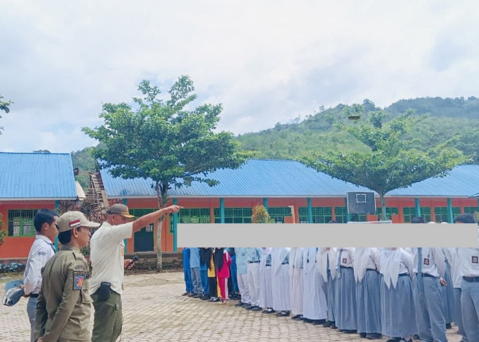 Operasi Satpol-PP Lebong Amankan 32 Pelajar SMAN 4 yang Bolos Sekolah dan Merokok di Luar Jam Belajar