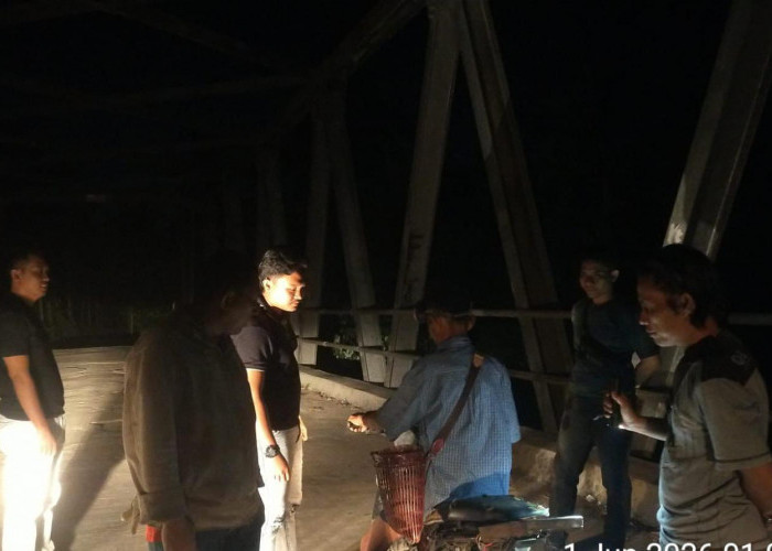 Persempit Ruang Gerak Pelaku Kejahatan, Tim URC Gurita 88 Polres Kaur Gencarkan Patroli Malam
