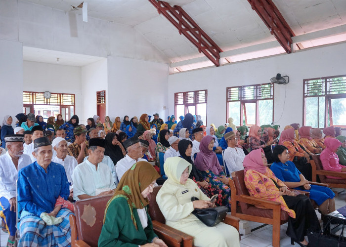  Peringati Hari Ibu 2024, BKOW Bengkulu Ziarah ke Makam Pahlawan Hingga Santuni Lansia di Panti Sosial