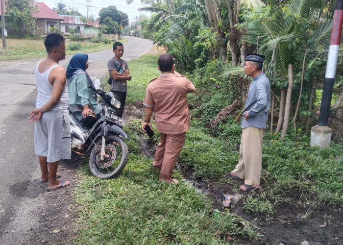 Pembersihan Siring Makam Tanggo Raso Terkendala Pasir Tebal, Kades Berharap Bantuan Alat Berat