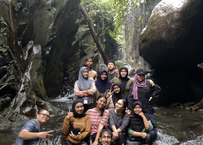 Air Terjun Lorong Watu: Permata Tersembunyi di Bengkulu Utara yang Wajib Dikunjungi